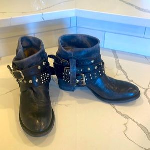 Old Gingo Distressed Black Leather Boots